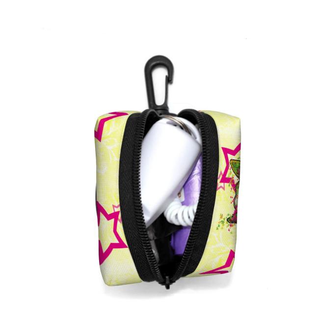 Preview: Kack & Pack mit Hundemotiv Bärbel - Hundekottütentasche, Hundekotbeutelhalter, bunt, Polyster, Bullterrier, Bulli, SOKA, Listenhund, Mischling, Mix