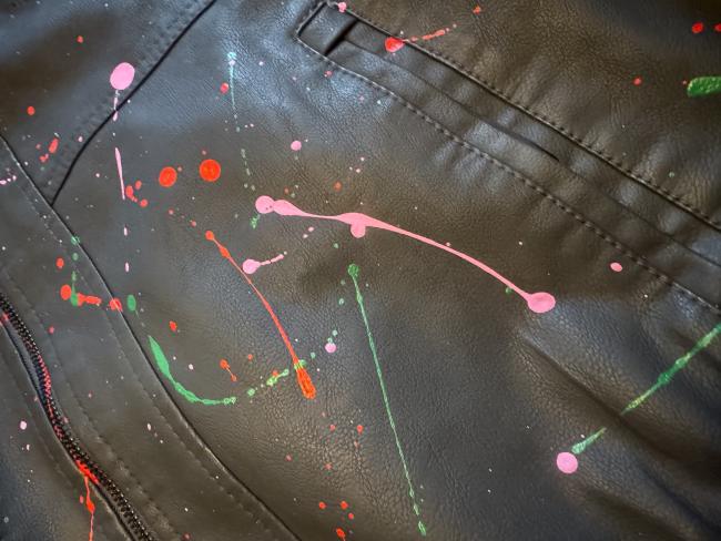 Preview: Lederjacke mit Lieblingsmotiv von RBC -Kunstlederjacke, Größe S-3XL, Unikat, Bunt, mit Kaputze, Hundemotiv, bedruckte Ärmel