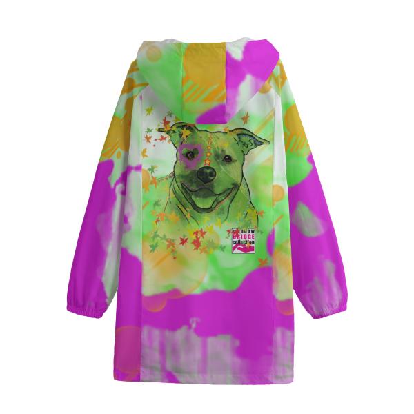 Regenjacke mit Hundemitiv von hinten